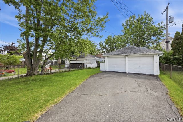 73 Saint Marys Road, Buffalo, NY 14211
