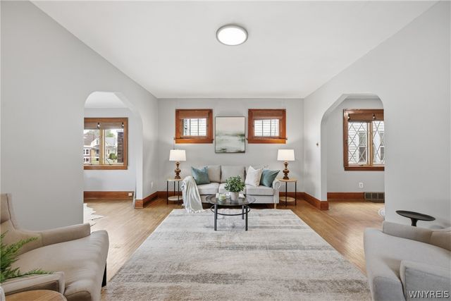73 Saint Marys Road, Buffalo, NY 14211