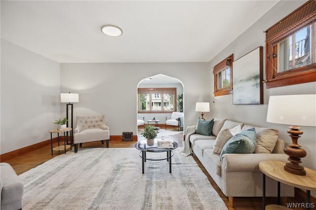 73 Saint Marys Road, Buffalo, NY 14211