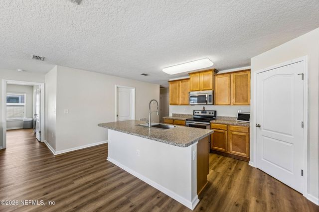 65073 MOSSY CREEK Lane, Yulee, FL 32097