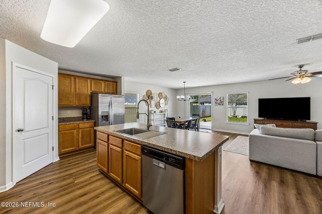 65073 MOSSY CREEK Lane, Yulee, FL 32097