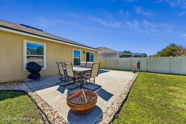 65073 MOSSY CREEK Lane, Yulee, FL 32097