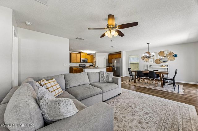 65073 MOSSY CREEK Lane, Yulee, FL 32097