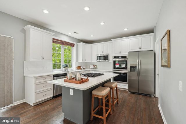 51 KNICKERBOCKER LN, Malvern, PA 19355