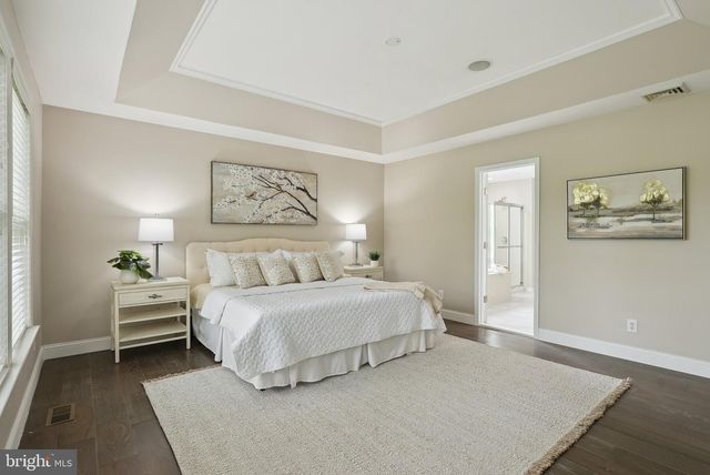 51 KNICKERBOCKER LN, Malvern, PA 19355