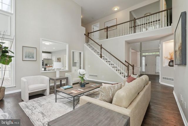 51 KNICKERBOCKER LN, Malvern, PA 19355