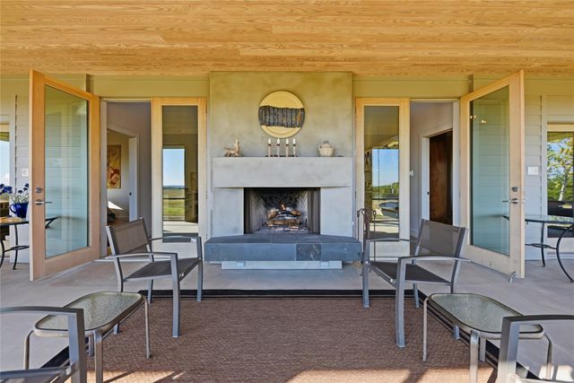 7850 Highway 159 W, Bellville, TX 77418