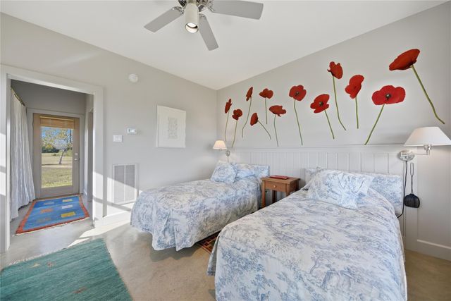 7850 Highway 159 W, Bellville, TX 77418