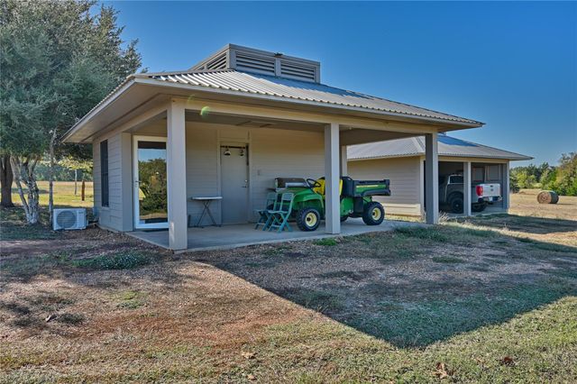 7850 Highway 159 W, Bellville, TX 77418