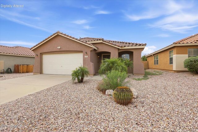 2891 W Silver Creek Lane, San Tan Valley, AZ 85144
