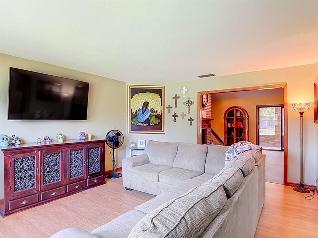 520 SUMMERHAVEN DRIVE, Debary, FL 32713