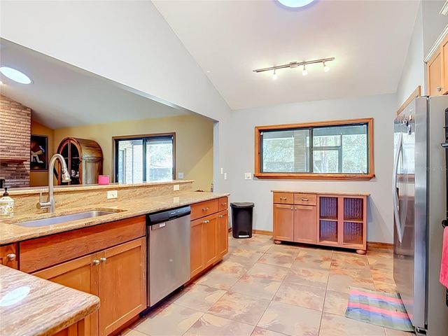 520 SUMMERHAVEN DRIVE, Debary, FL 32713
