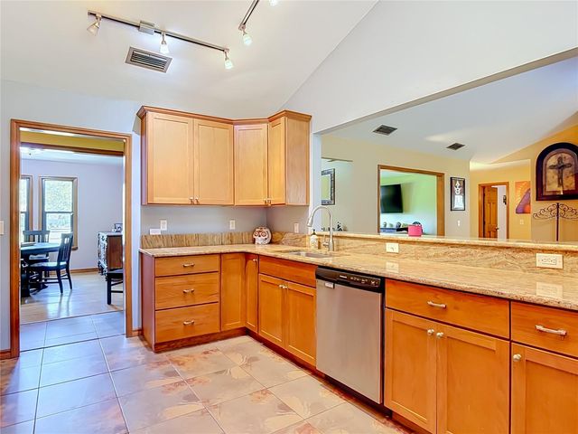 520 SUMMERHAVEN DRIVE, Debary, FL 32713