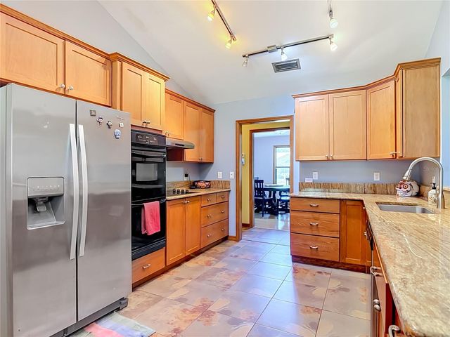 520 SUMMERHAVEN DRIVE, Debary, FL 32713