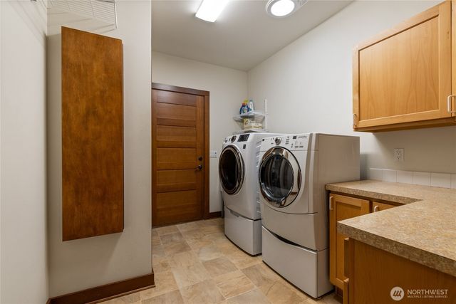 15765 Green Leaf Lane SW, Port Orchard, WA 98367