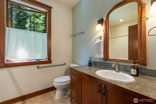 15765 Green Leaf Lane SW, Port Orchard, WA 98367