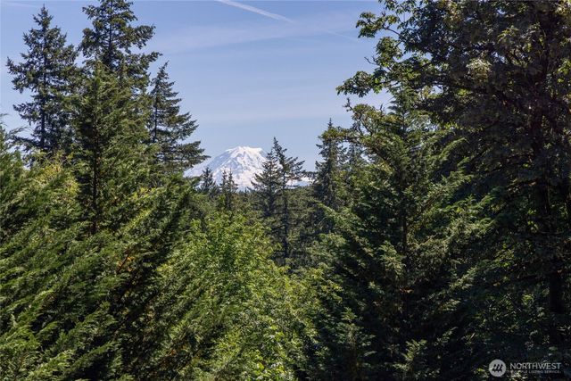 15765 Green Leaf Lane SW, Port Orchard, WA 98367