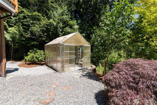 15765 Green Leaf Lane SW, Port Orchard, WA 98367