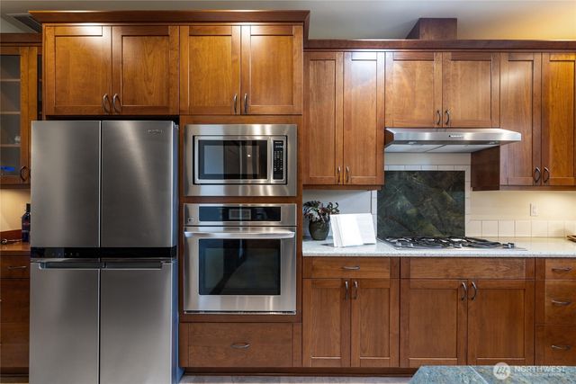 15765 Green Leaf Lane SW, Port Orchard, WA 98367