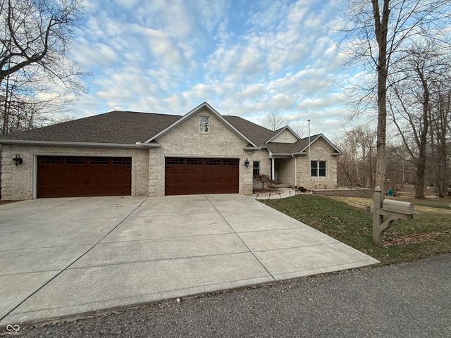1326 E Browning Court, Martinsville, IN 46151