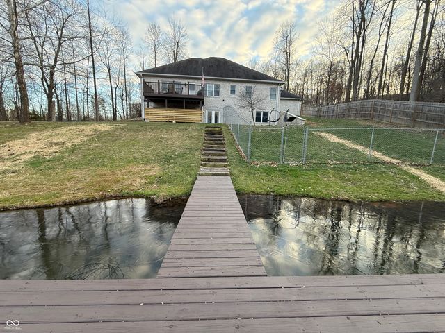 1326 E Browning Court, Martinsville, IN 46151