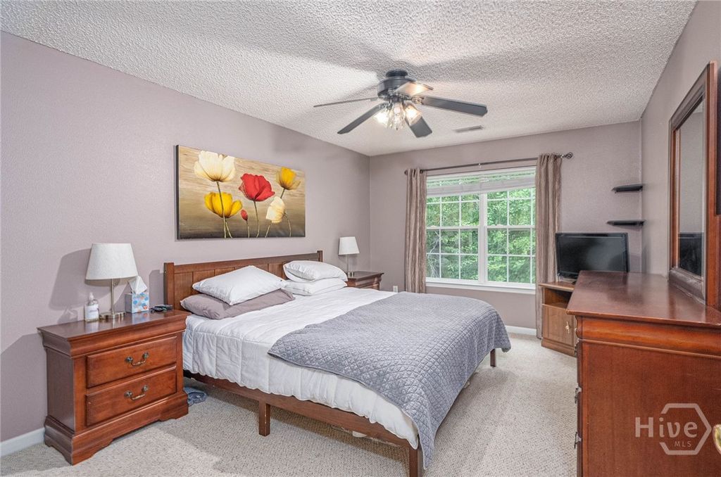 Image 16 of property listing at 88 Falkland Avenue, Savannah, GA 31407