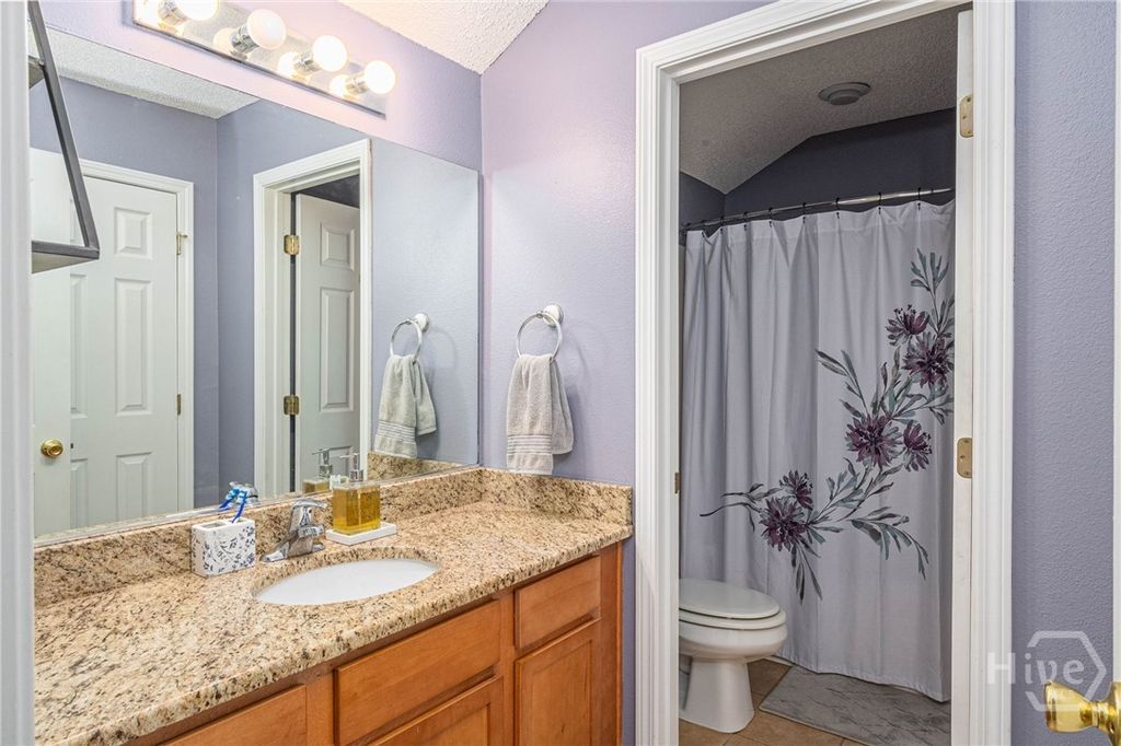 Image 18 of property listing at 88 Falkland Avenue, Savannah, GA 31407