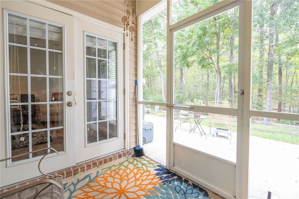 Image 21 of property listing at 88 Falkland Avenue, Savannah, GA 31407