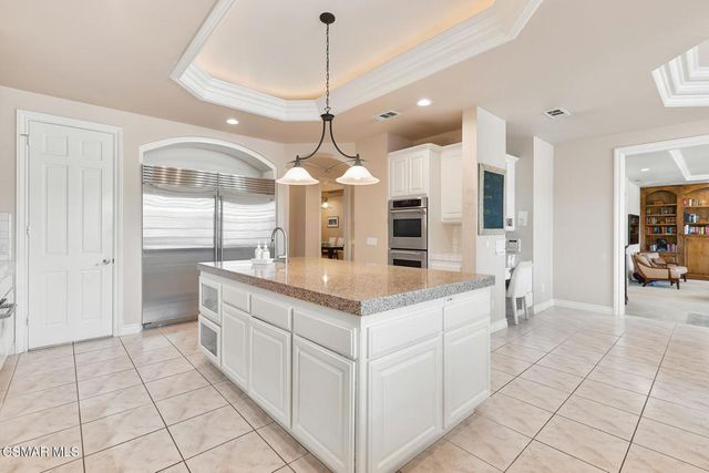 4006 Hunt Club Court, Agoura Hills, CA 91301