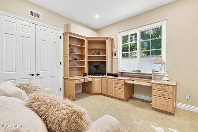 4006 Hunt Club Court, Agoura Hills, CA 91301