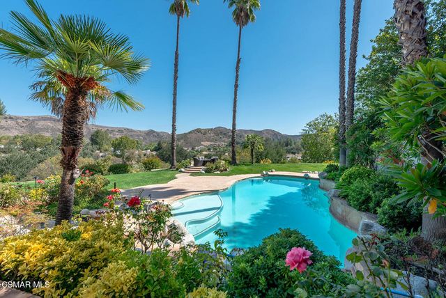 4006 Hunt Club Court, Agoura Hills, CA 91301