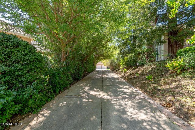 4006 Hunt Club Court, Agoura Hills, CA 91301