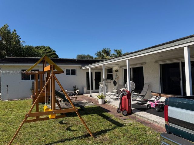 13425 NW 2nd Ave, Miami, FL 33168