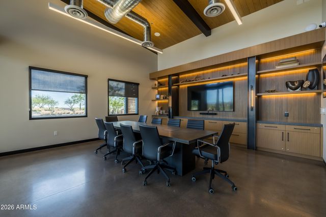 10184 S MINERS RUN Trail, Apache Junction, AZ 85120