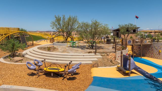 10184 S MINERS RUN Trail, Apache Junction, AZ 85120