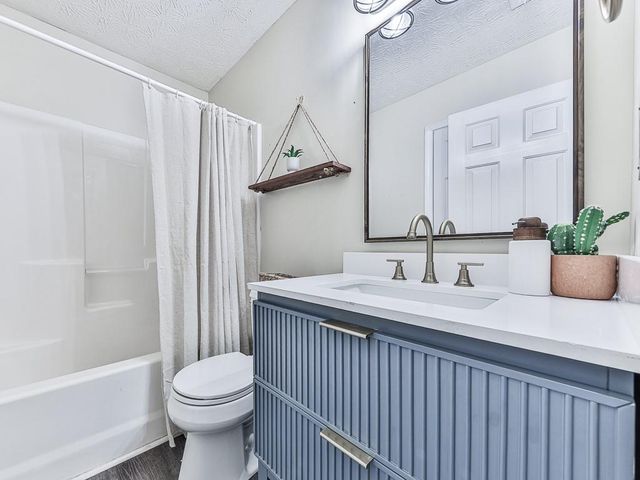 15 Oak Grove Lane NW, Adairsville, GA 30103