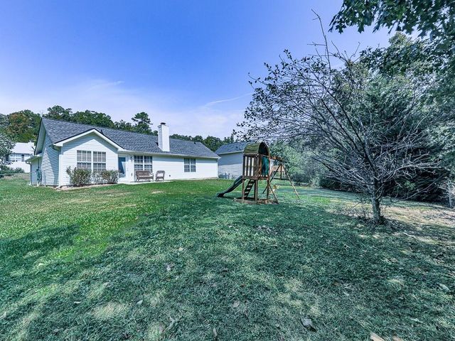15 Oak Grove Lane NW, Adairsville, GA 30103