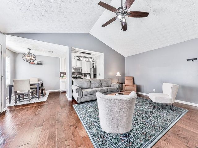 15 Oak Grove Lane NW, Adairsville, GA 30103