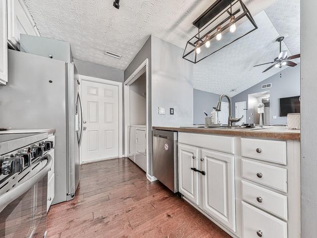 15 Oak Grove Lane NW, Adairsville, GA 30103