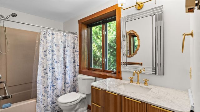 78 Independence Court, Portsmouth, RI 02871