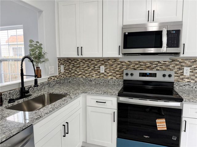 113 Graystone TRCE, Suffolk, VA 23435