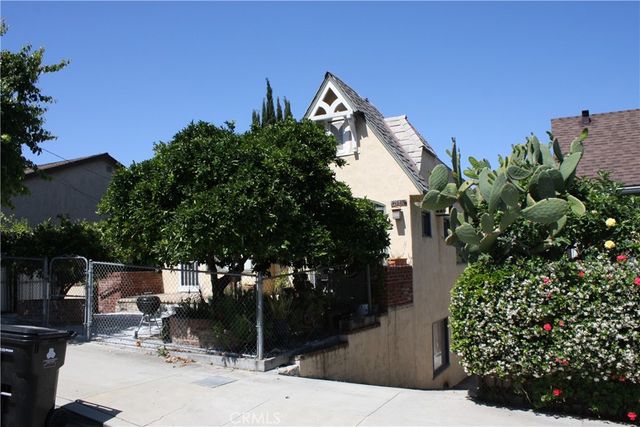 1209 Hyperion Avenue, Los Angeles, CA 90029
