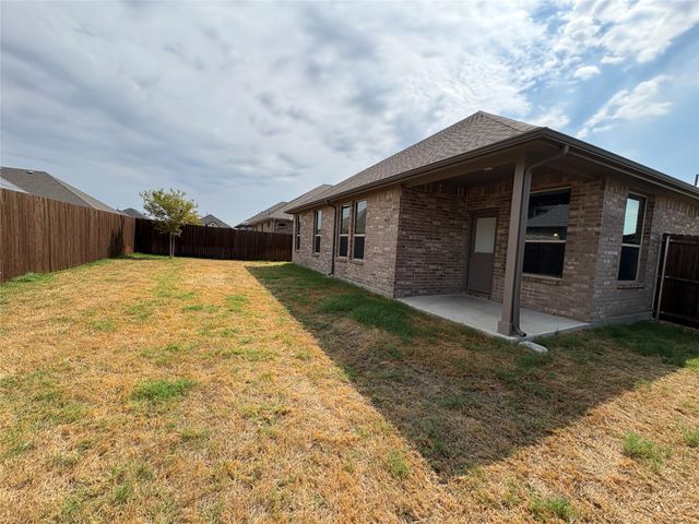 5267 Mountain View Drive, Krum, TX 76249