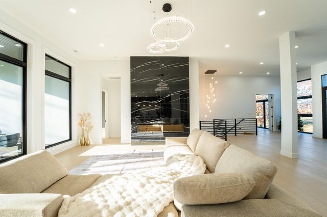 6016 Copper Ridge Street, Nixa, MO 65714