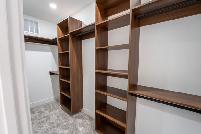 6016 Copper Ridge Street, Nixa, MO 65714