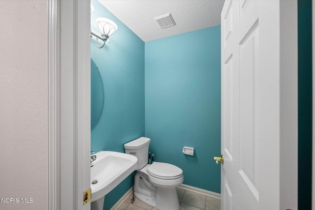 3130 Stonegate Drive, Maumee, OH 43537