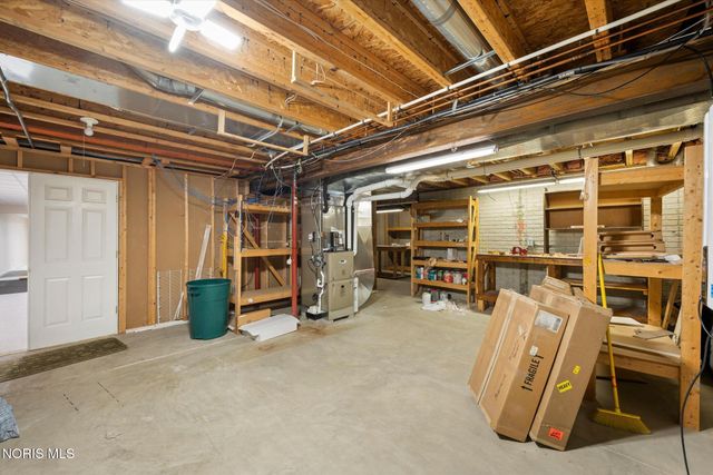 3130 Stonegate Drive, Maumee, OH 43537