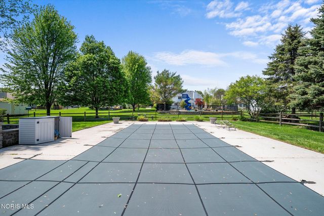 3130 Stonegate Drive, Maumee, OH 43537