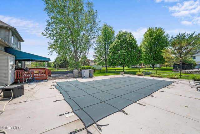 3130 Stonegate Drive, Maumee, OH 43537
