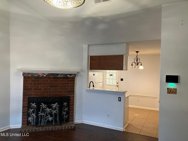 7054 Foxhall Drive, Horn Lake, MS 38637